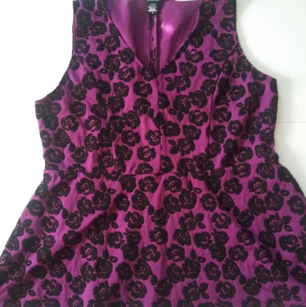 Torrid sleeveless Peplum Top size 3